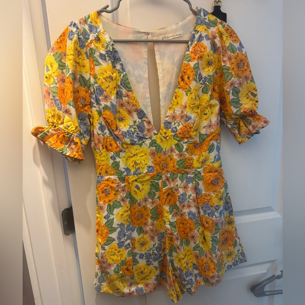 Floral V-Neck Romper with Puff Sleeves - Yellow/Orange